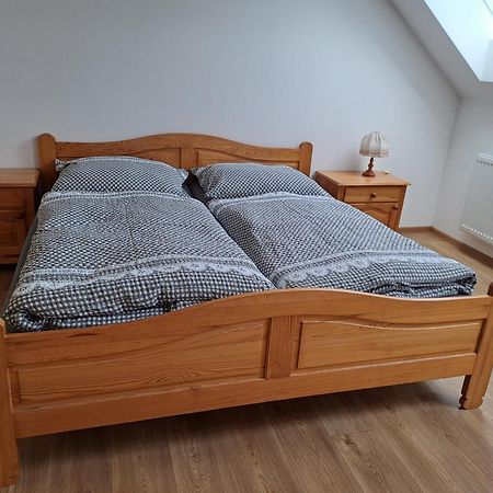Pension Na Statku- Konsky Apartman Malenitz Eksteriør bilde